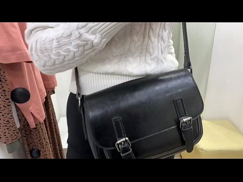 ❤️ Публічна мастурбація молодої сучки FeralBerry фалоімітатором у примірочній ️ Якісне порно на uk.slowheat.top ❤